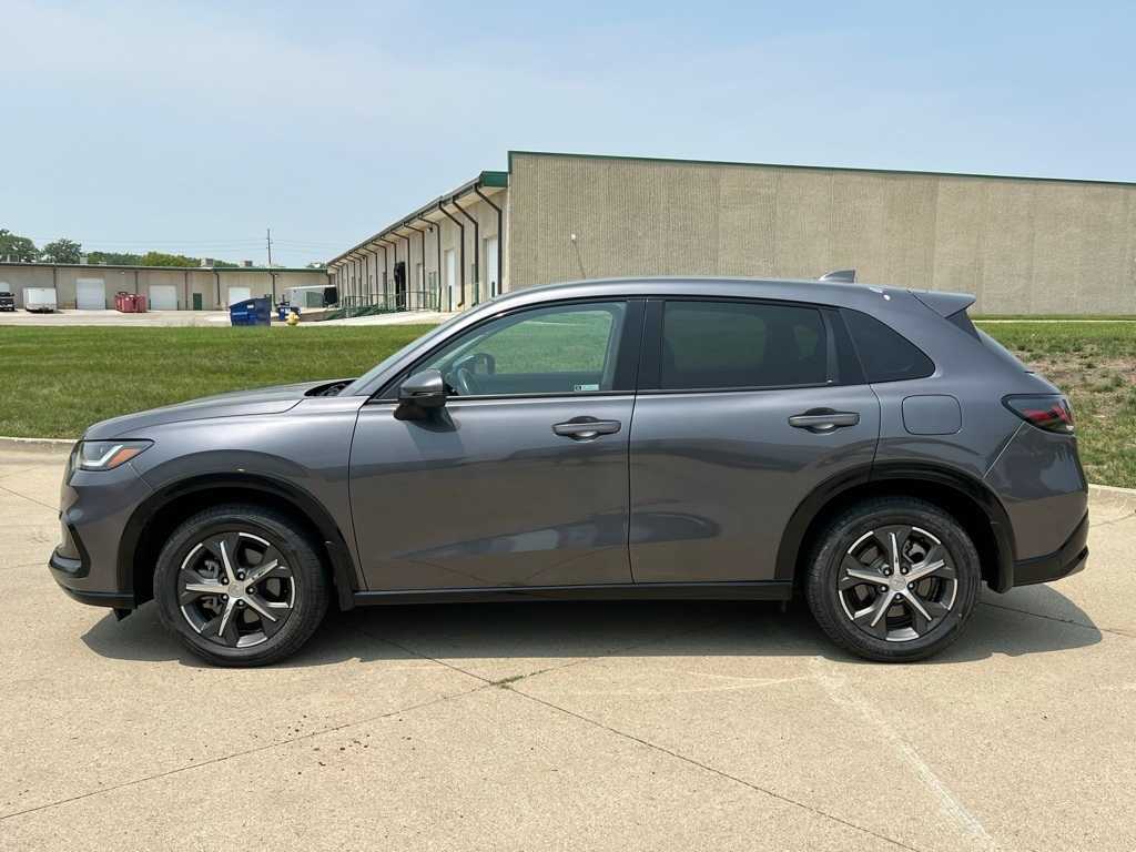 Used 2023 Honda HR-V EX-L with VIN 3CZRZ2H74PM731378 for sale in Urbandale, IA