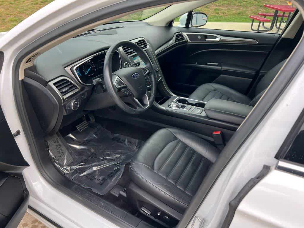 Used 2017 Ford Fusion SE with VIN 3FA6P0HD1HR227924 for sale in Urbandale, IA