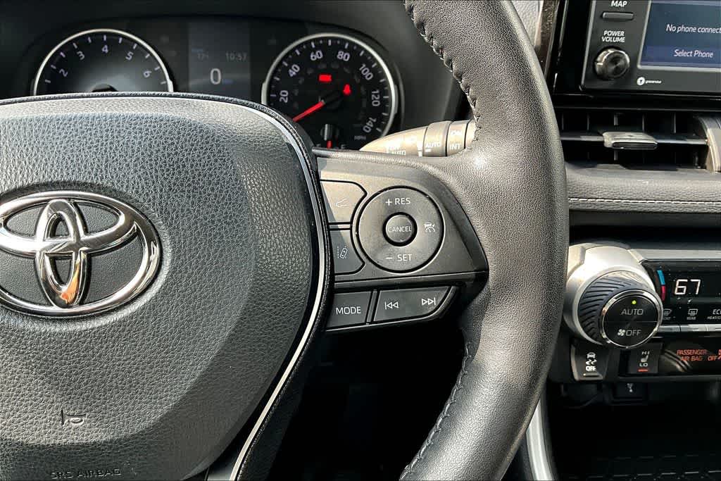 Thumbnail: 2021 Toyota RAV4 - 21