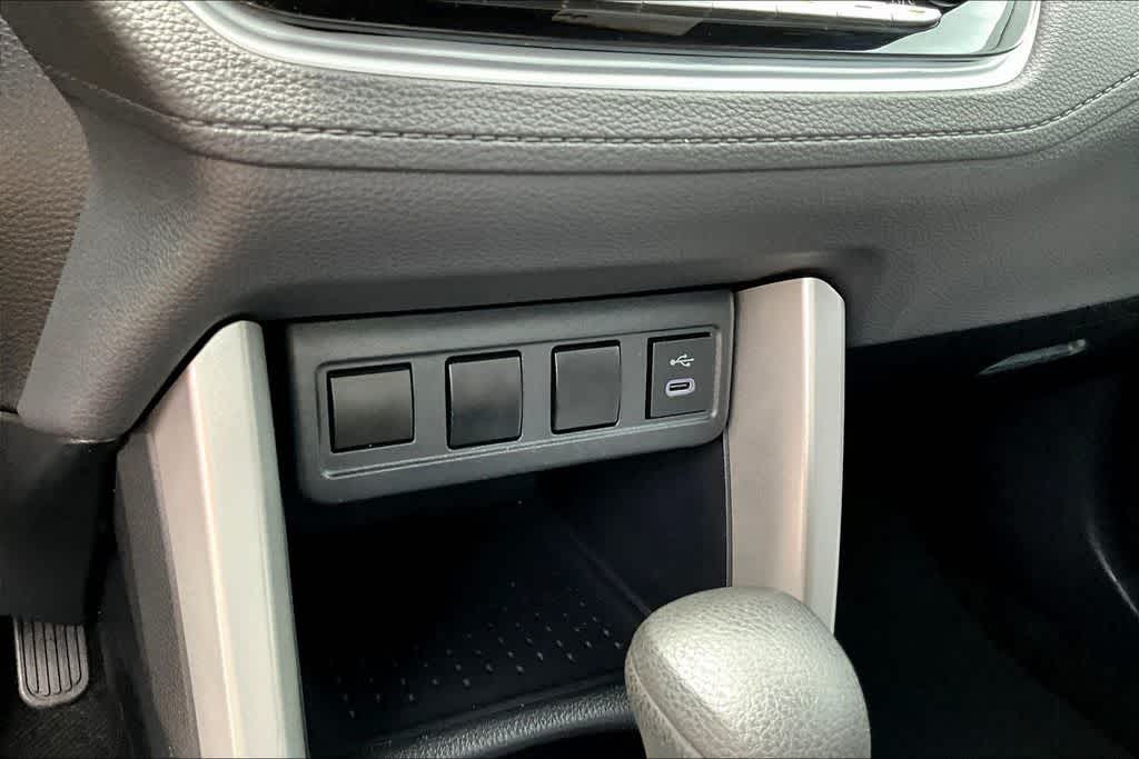 2024 Toyota Corolla Cross S - Photo 26