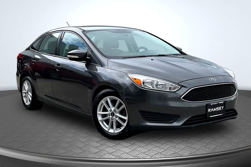 Thumbnail: 2016 Ford Focus - 9