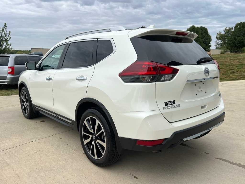 2018 Nissan Rogue SL photo 4