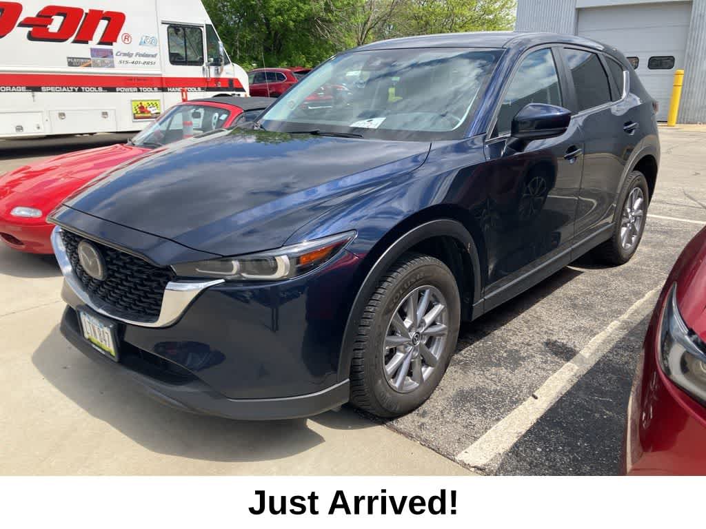 2022 Mazda CX-5 S Select Package Auto AWD's photo