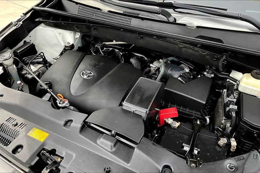 Thumbnail: 2018 Toyota Highlander - 35