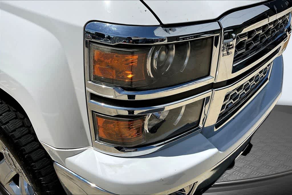 Thumbnail: 2015 Chevrolet Silverado 1500 - 32
