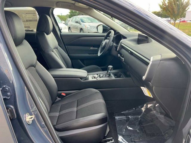 Thumbnail: 2025 Mazda CX-50 - 16