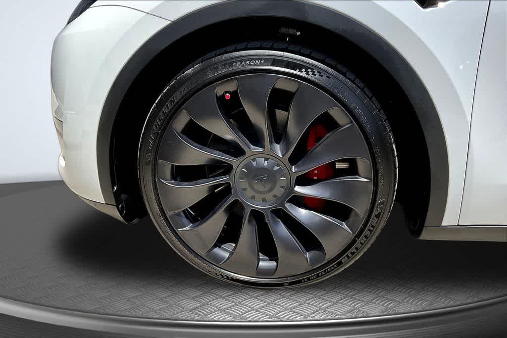 Thumbnail: 2023 Tesla Model Y - 8