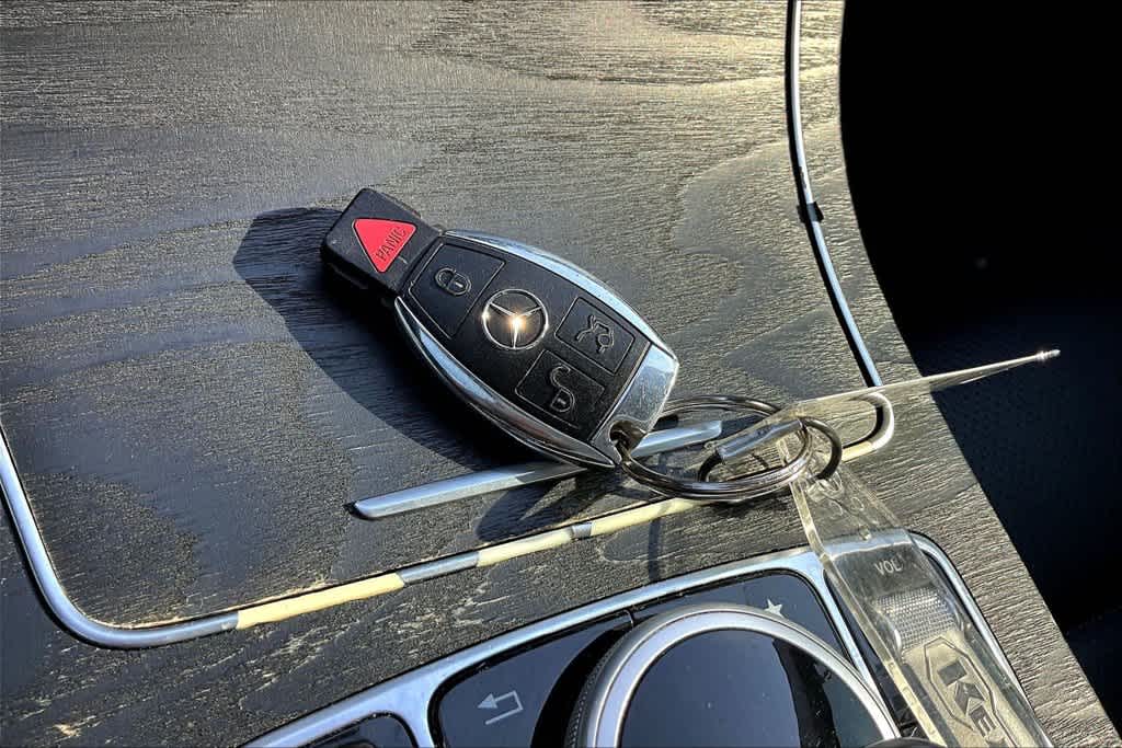 Used 2016 Mercedes-Benz C-Class C300 with VIN 55SWF4KB3GU164657 for sale in Urbandale, IA