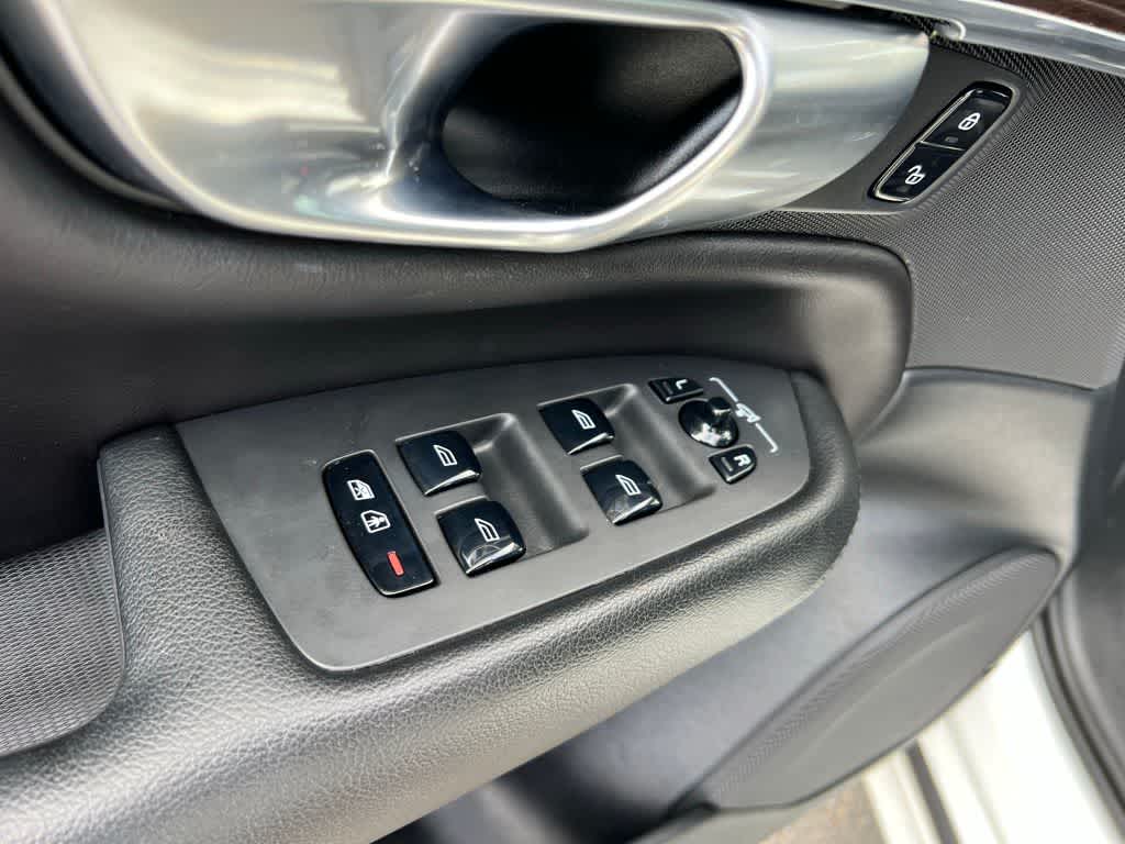 2019 Volvo XC90 Momentum - Photo 16