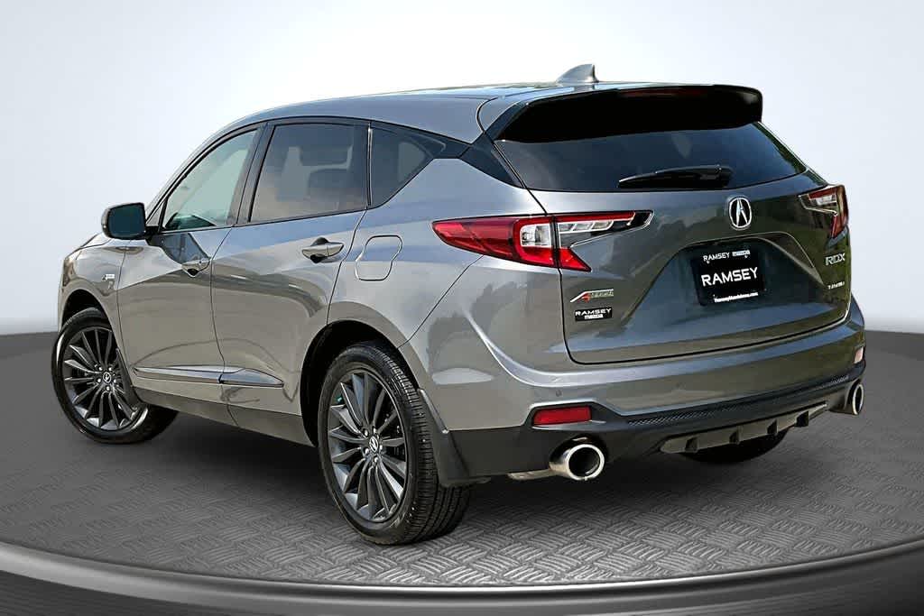 Thumbnail: 2024 Acura RDX - 10