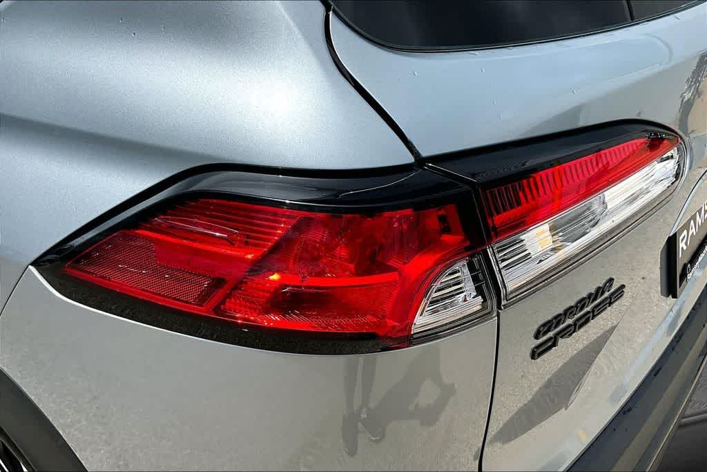2024 Toyota Corolla Cross S - Photo 32