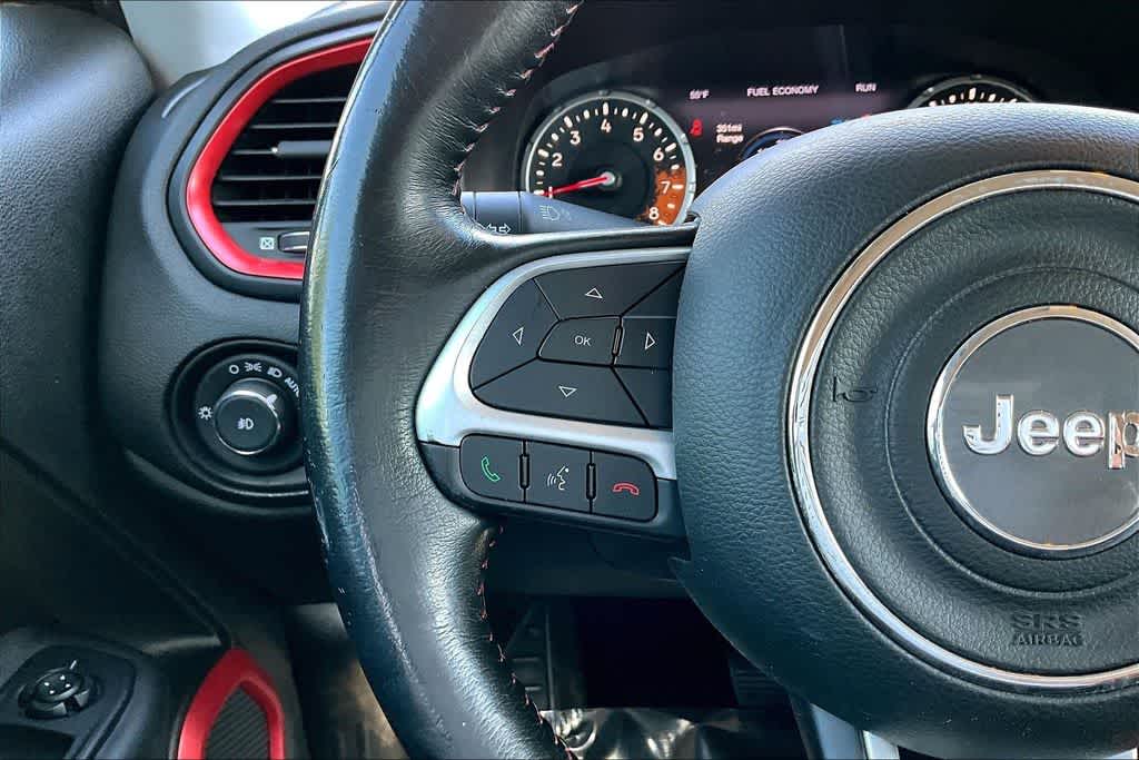 Thumbnail: 2017 Jeep Renegade - 18
