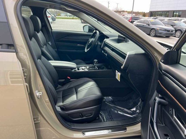 Thumbnail: 2026 Mazda CX-50 - 24