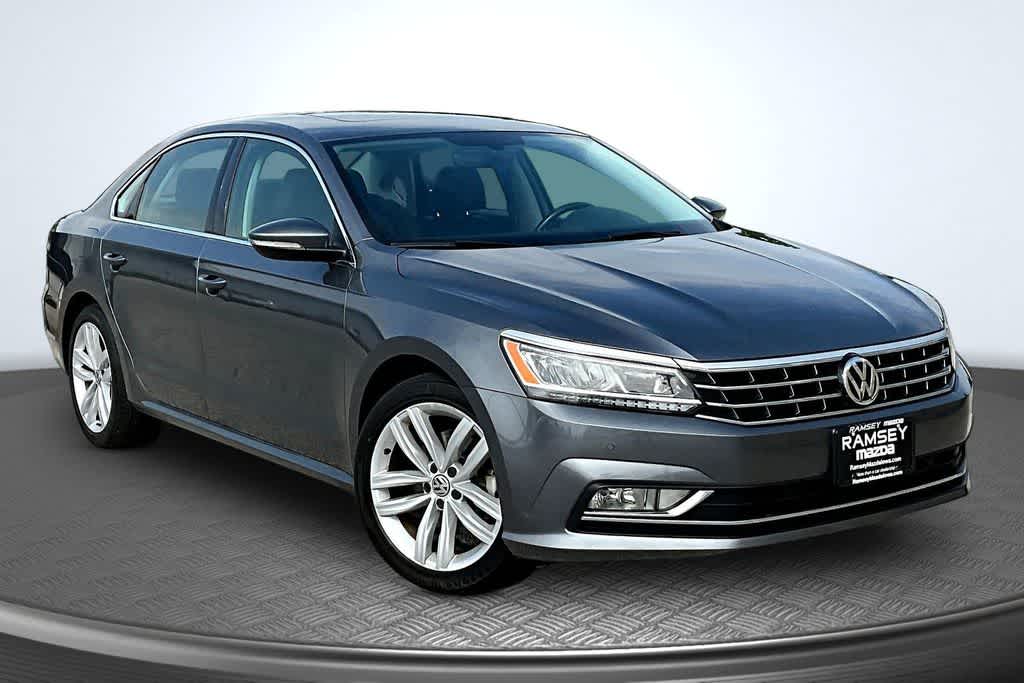 Thumbnail: 2018 Volkswagen Passat - 10