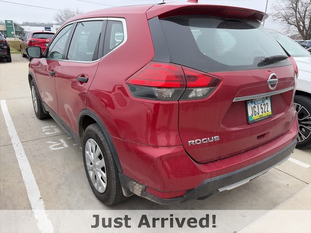 2017 Nissan Rogue S photo 4