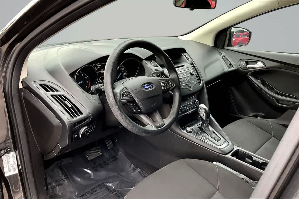 Thumbnail: 2016 Ford Focus - 11