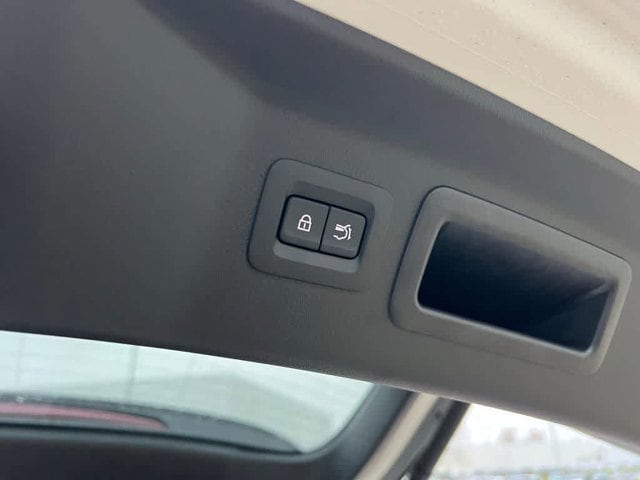 Thumbnail: 2025 Mazda CX-70 - 26