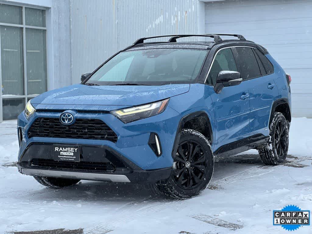 2022 Toyota RAV4 XSE's photo