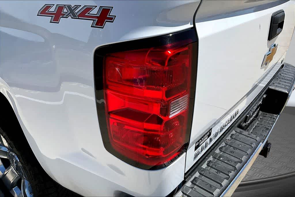 Thumbnail: 2015 Chevrolet Silverado 1500 - 33
