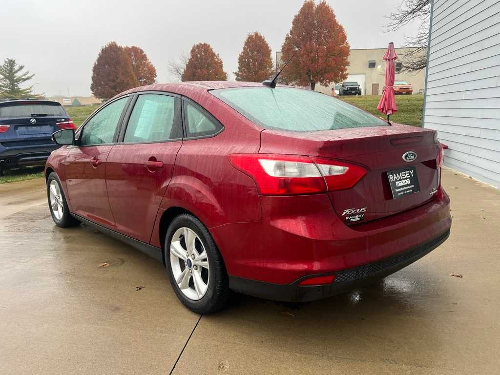 2014 Ford Focus SE photo 4