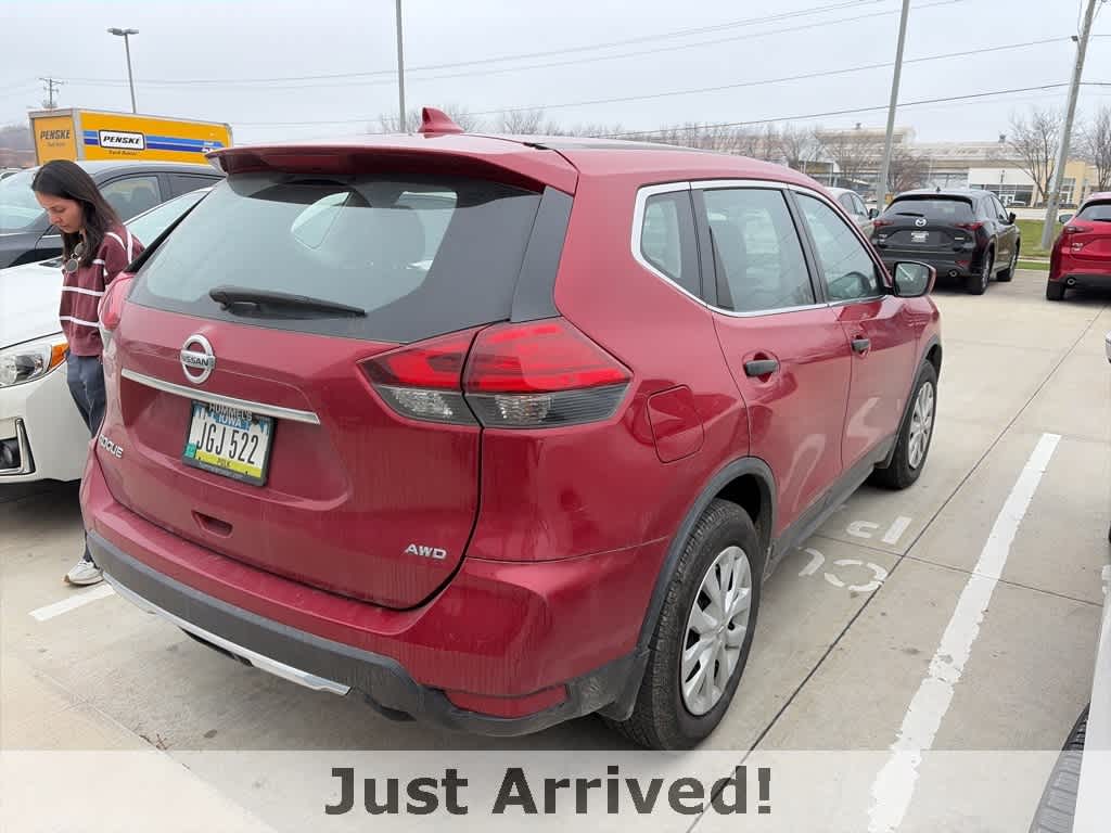 2017 Nissan Rogue S photo 3