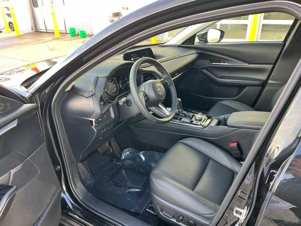 2025 Mazda CX-30 2.5 S Preferred photo 2