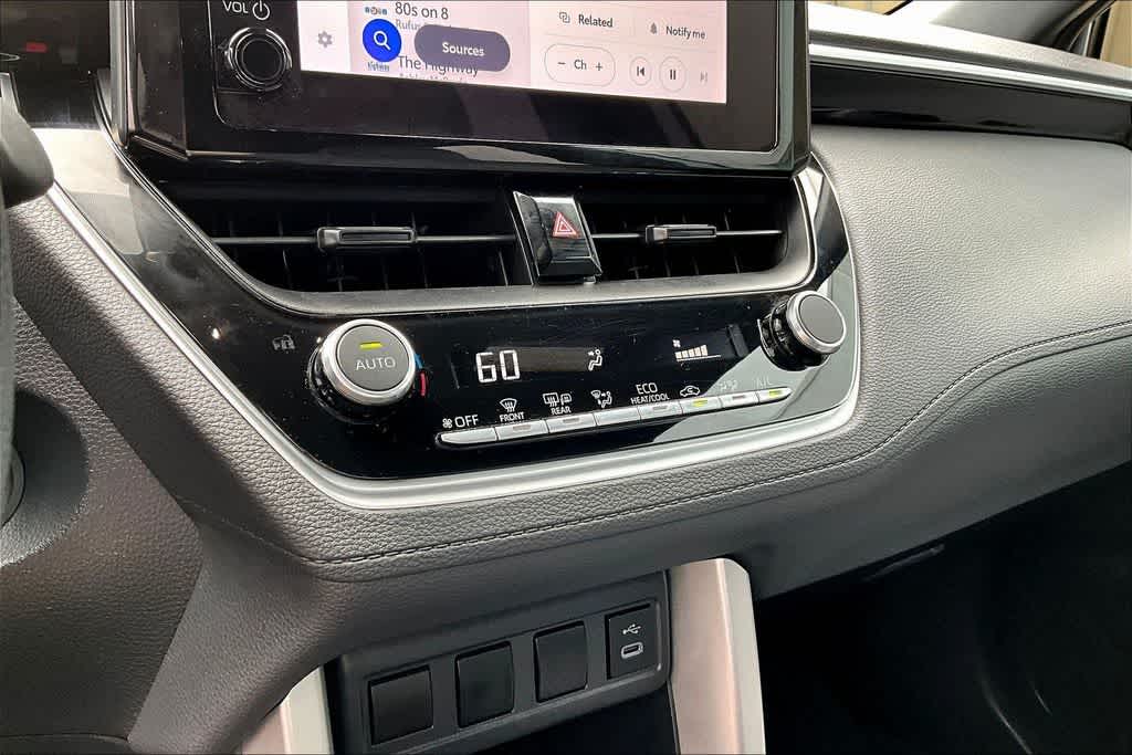 2024 Toyota Corolla Cross S - Photo 24