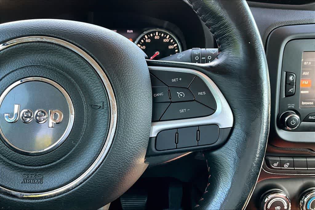Thumbnail: 2017 Jeep Renegade - 19