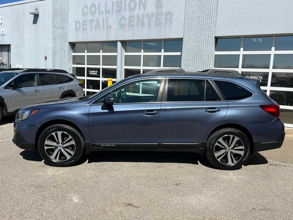 Used 2018 Subaru Outback Limited with VIN 4S4BSANC5J3293627 for sale in Urbandale, IA