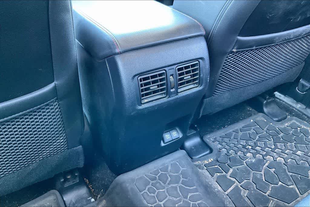 Thumbnail: 2020 Toyota 4Runner - 24
