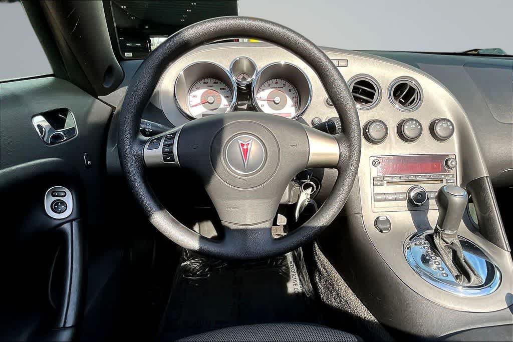 Thumbnail: 2008 Pontiac Solstice - 5