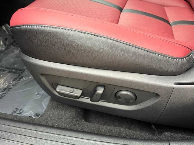 Thumbnail: 2026 Mazda CX-50 - 15