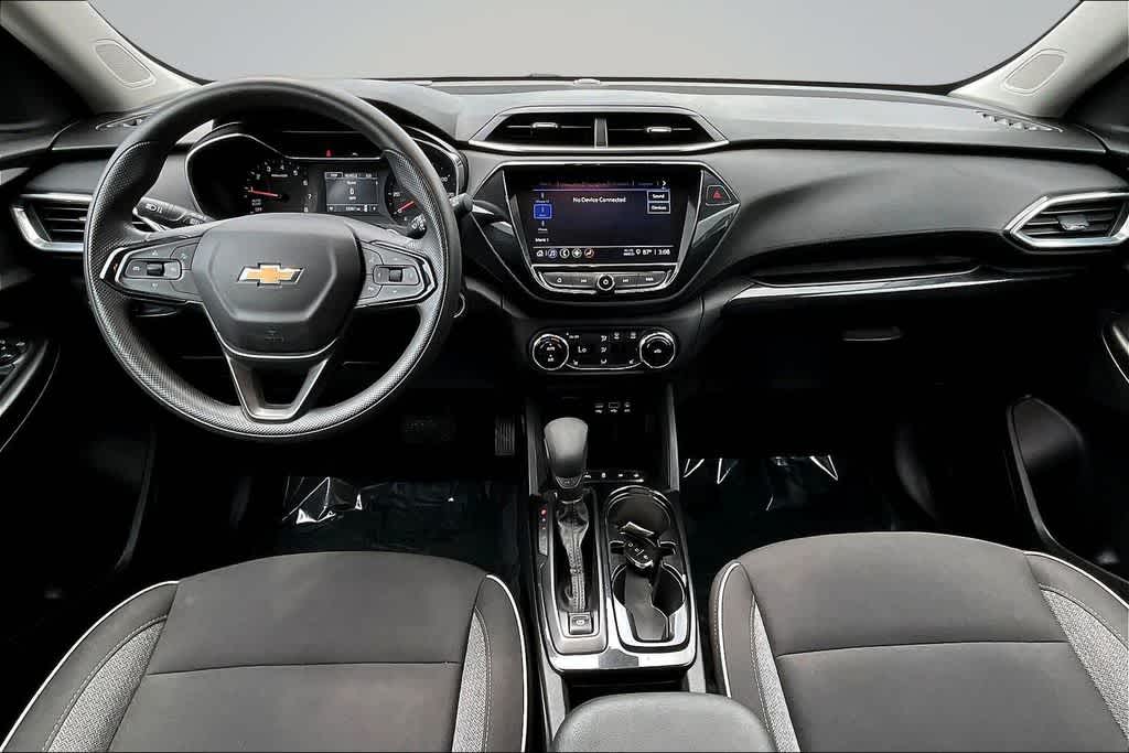 Thumbnail: 2023 Chevrolet TrailBlazer - 13