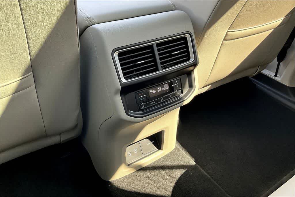 Thumbnail: 2025 Volkswagen Atlas - 24
