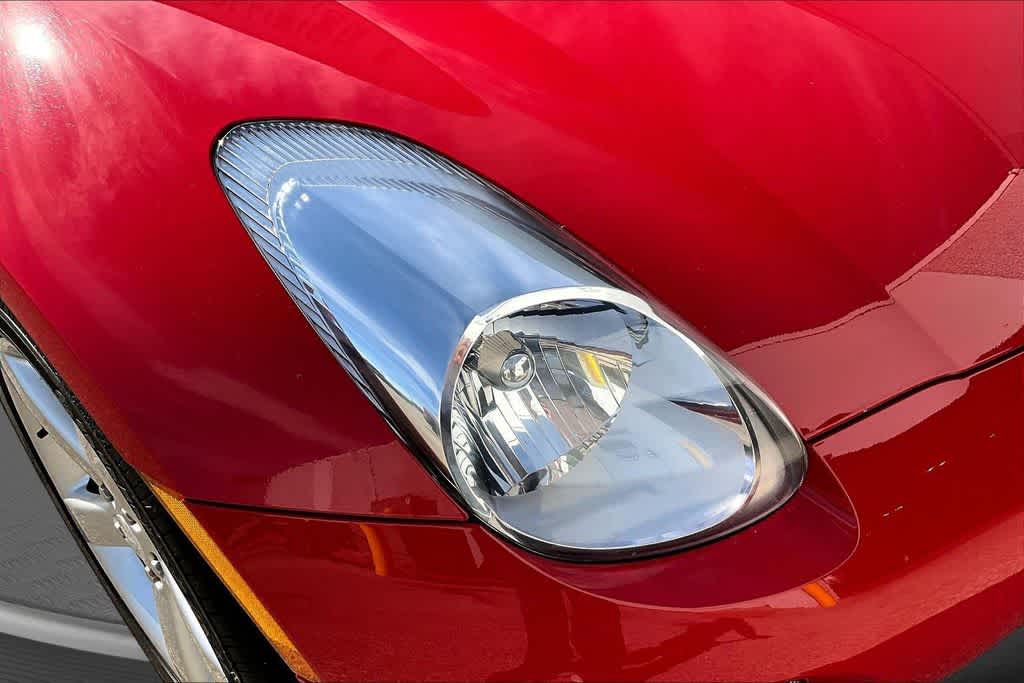 Thumbnail: 2008 Pontiac Solstice - 24