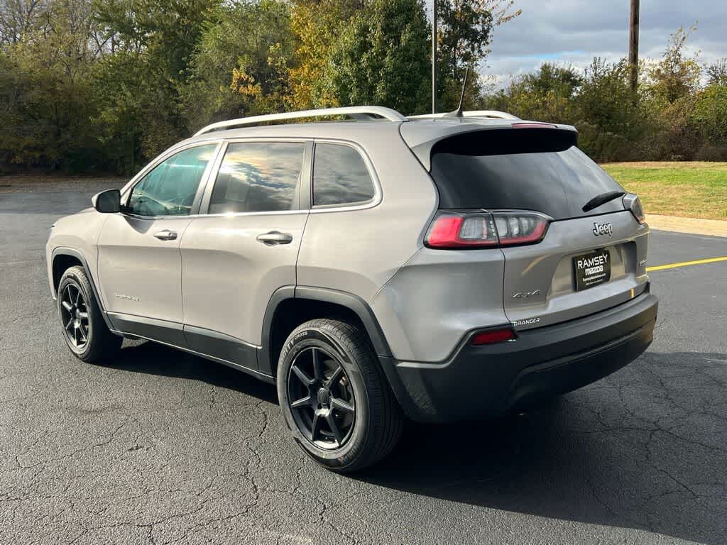 Used 2019 Jeep Cherokee Latitude SUV