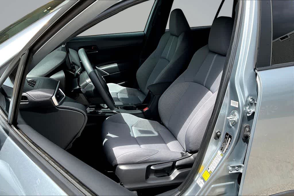 2024 Toyota Corolla Cross S - Photo 27