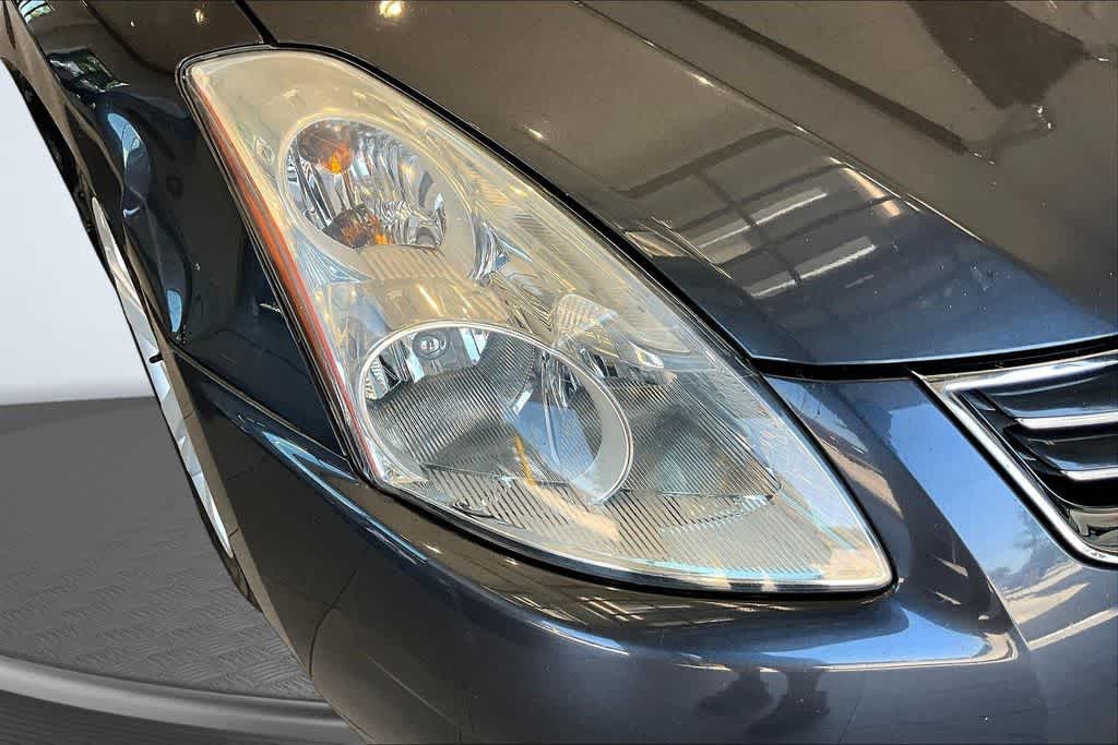 Thumbnail: 2012 Nissan Altima - 30