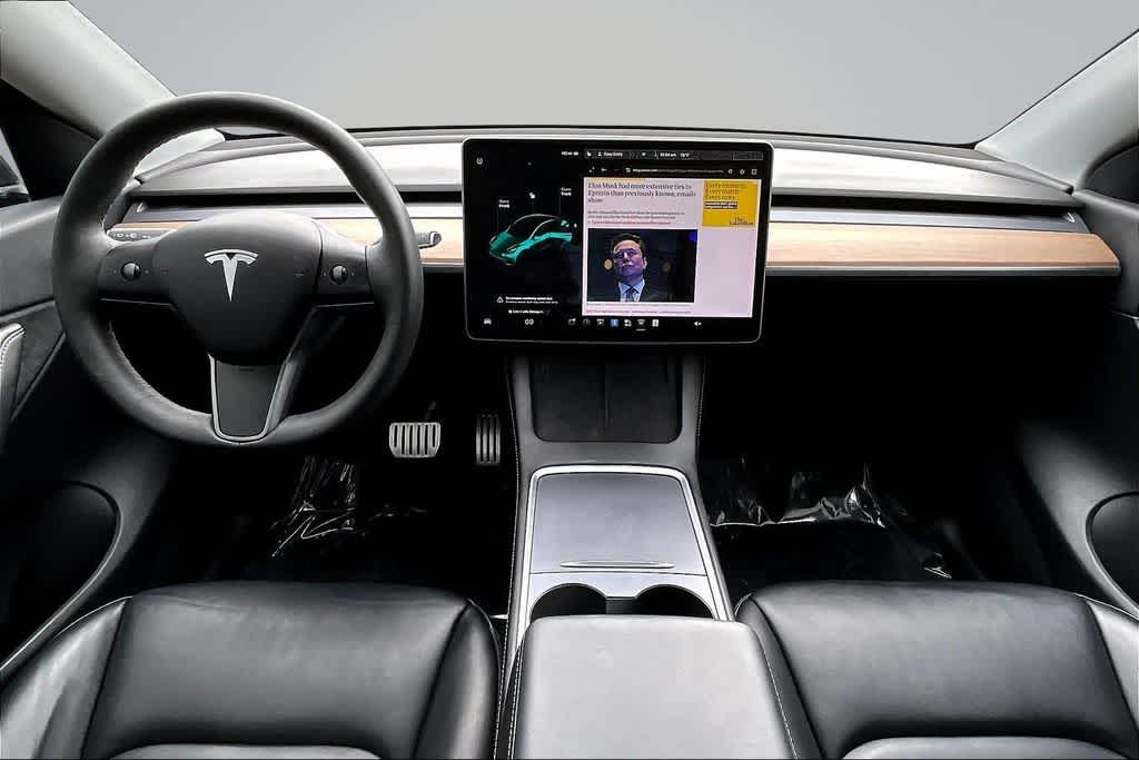 Thumbnail: 2022 Tesla Model Y - 15