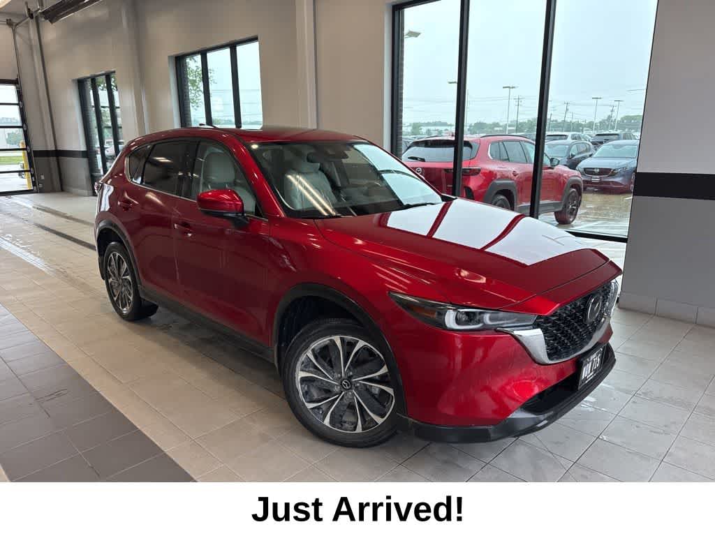 2023 Mazda CX-5 S Premium package Auto AWD's photo