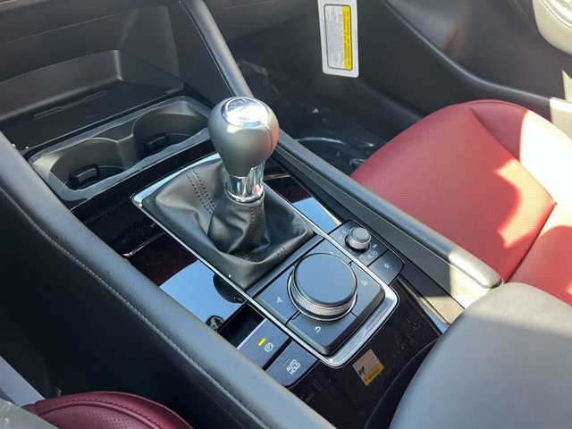 2026 Mazda Mazda3 Premium - Photo 29