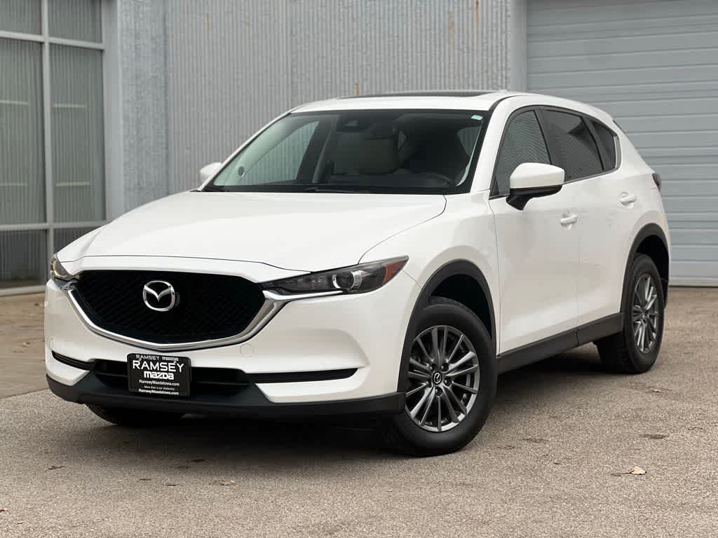 2017 Mazda CX-5 Touring's photo