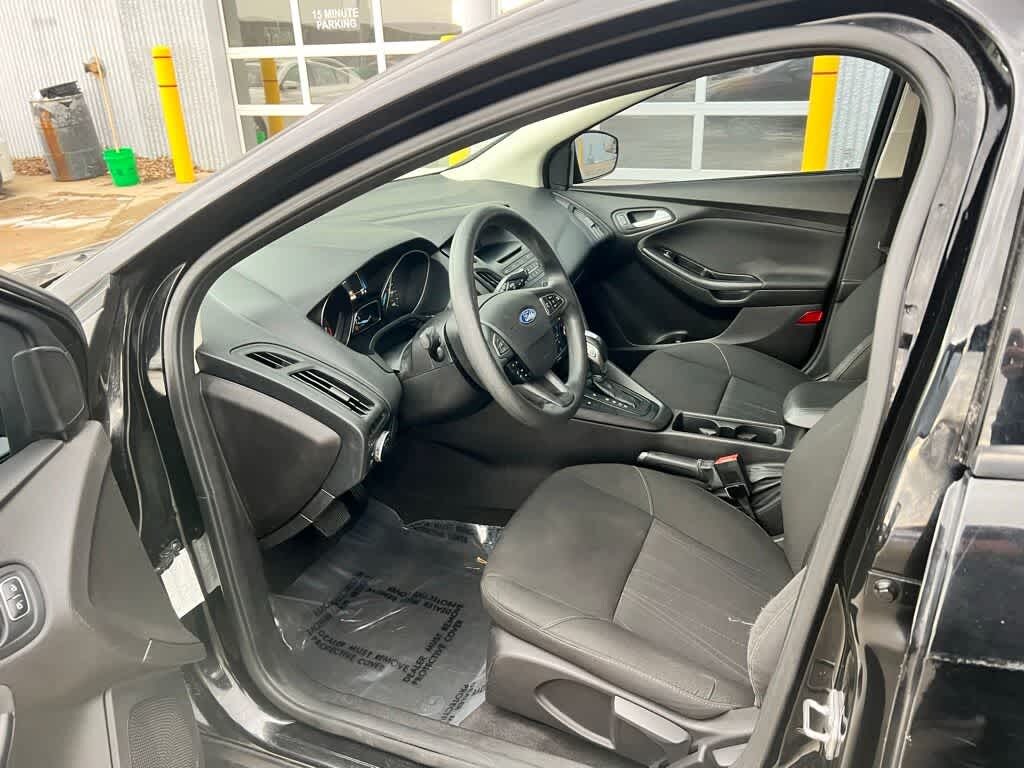 Used 2016 Ford Focus SE Sedan