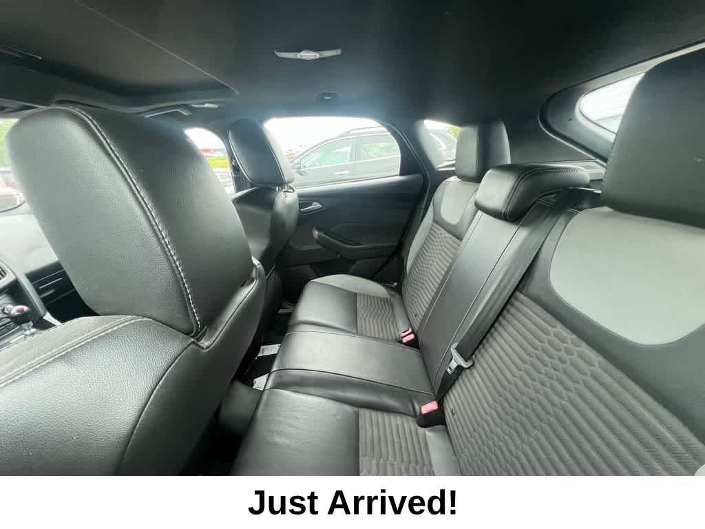 Thumbnail: 2013 Ford Focus - 6