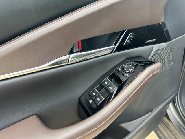 Thumbnail: 2025 Mazda CX-30 - 12