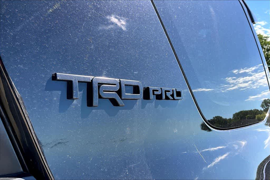 Thumbnail: 2020 Toyota 4Runner - 32