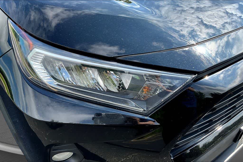 Thumbnail: 2021 Toyota RAV4 - 31