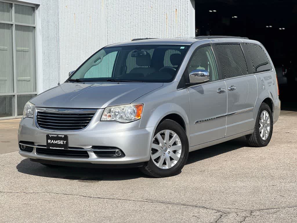 2012 Chrysler Town & Country Touring-L