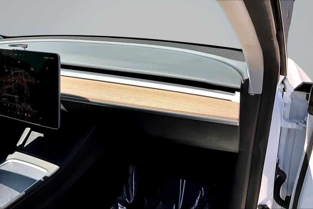 Thumbnail: 2023 Tesla Model Y - 16