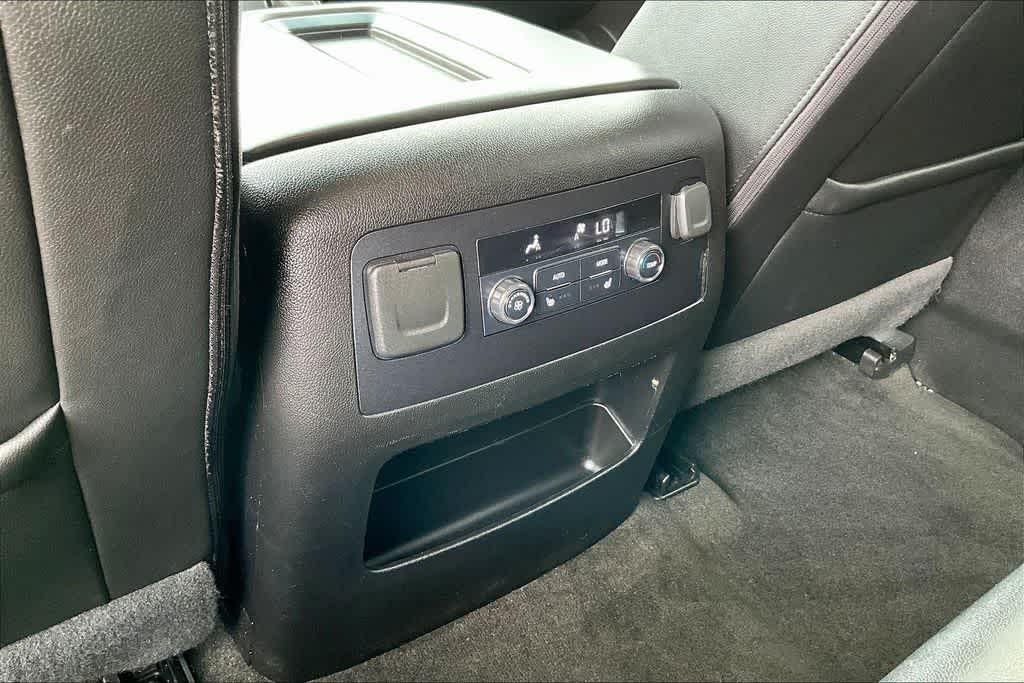Thumbnail: 2018 GMC Yukon - 24